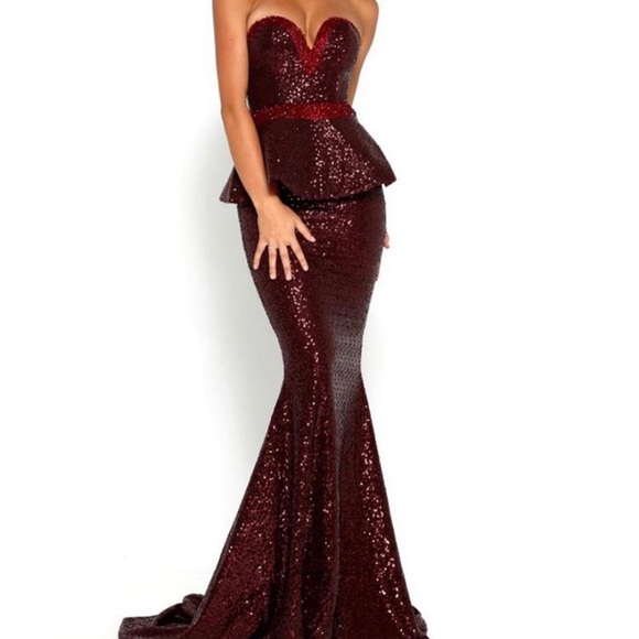 Portia & Scarlett prom dress :) - Picture 2 of 4